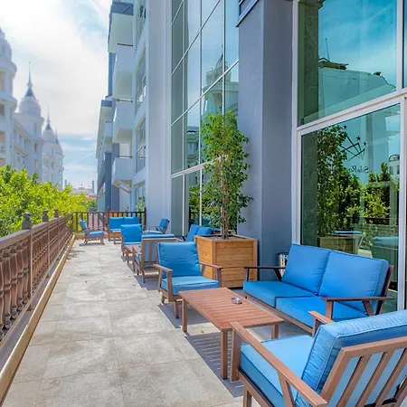 Well Palace 5* Sidé