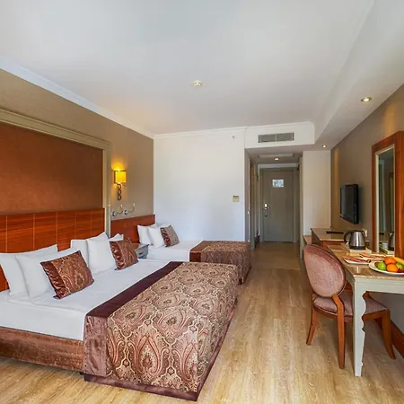 Well Palace Hotel 5*