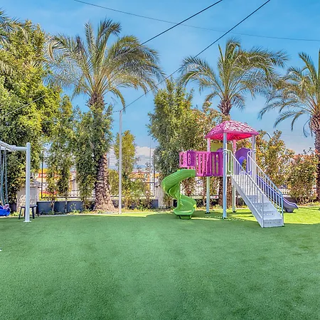 Well Palace מלון 5*