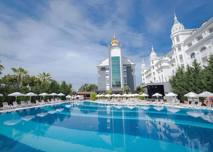 Well Palace Hotel Side