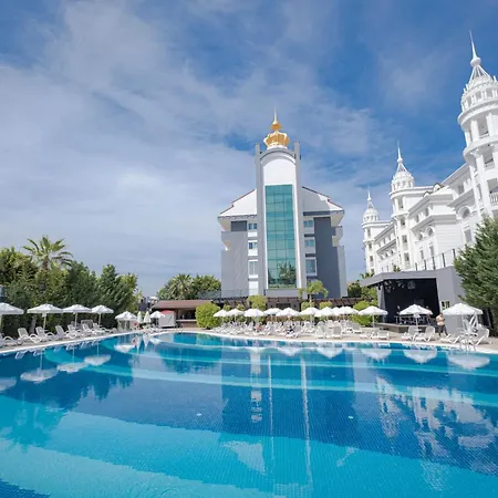 Well Palace Szálloda Side