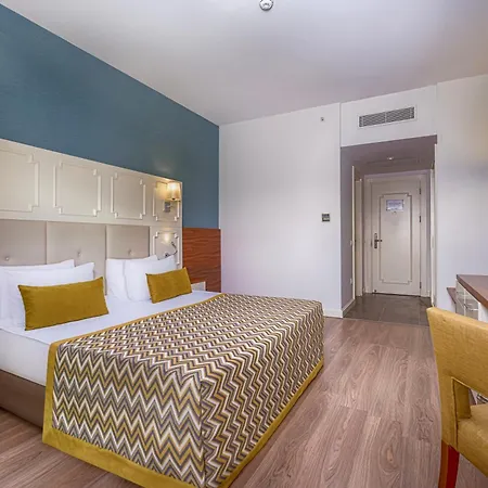 Well Palace Szálloda 5*